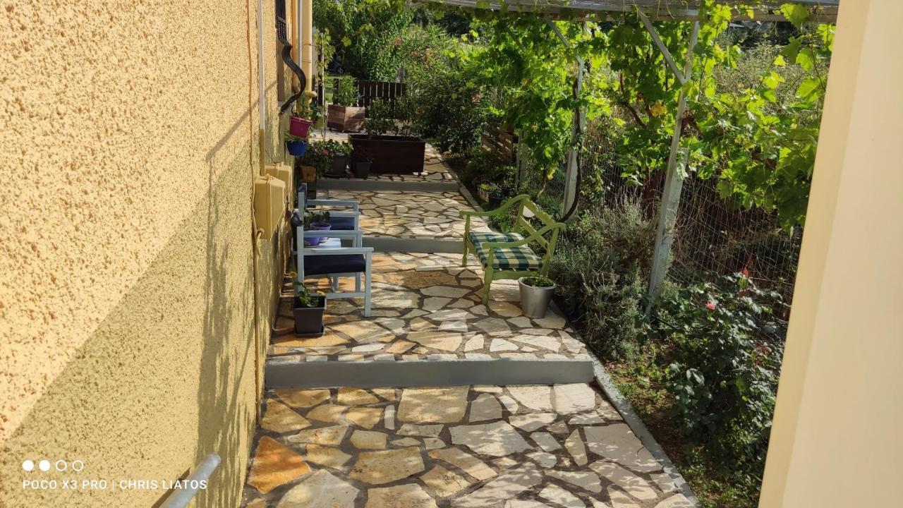 Vivian Philoxenia Vila Nea Sampsounta Exterior foto